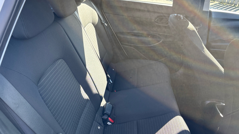 Hyundai i20 1.0T GDi 48V MHD SE Connect 5dr Petrol Hatchback